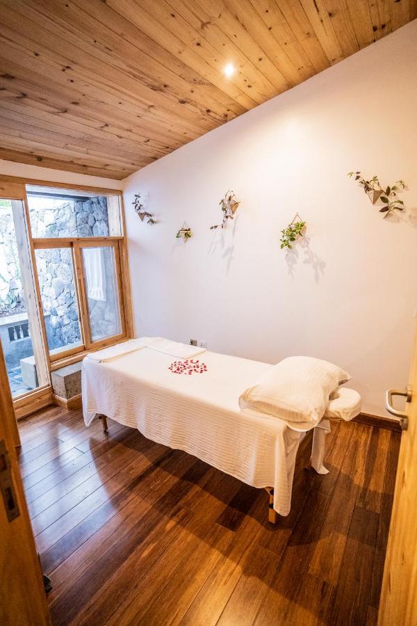 Heaven Restaurant & Boutique Hotel 키갈리 외부 사진