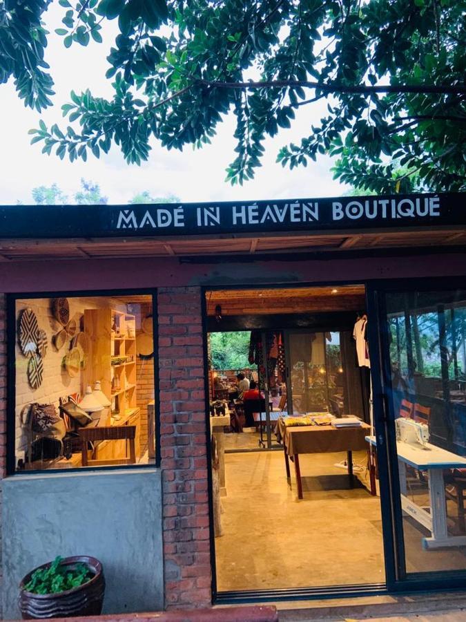 Heaven Restaurant & Boutique Hotel 키갈리 외부 사진
